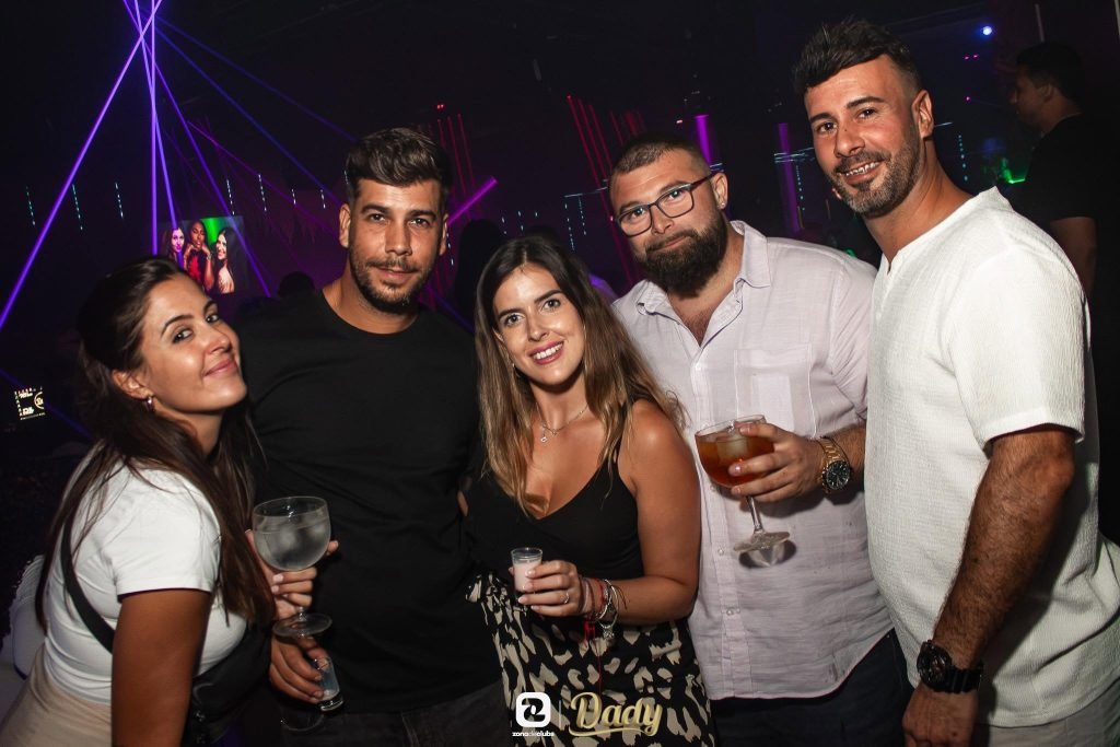 Ambiente de Discoteca Dady