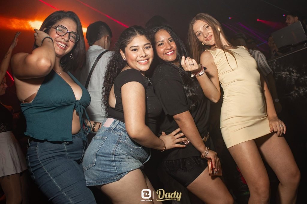 Ambiente de Discoteca Dady