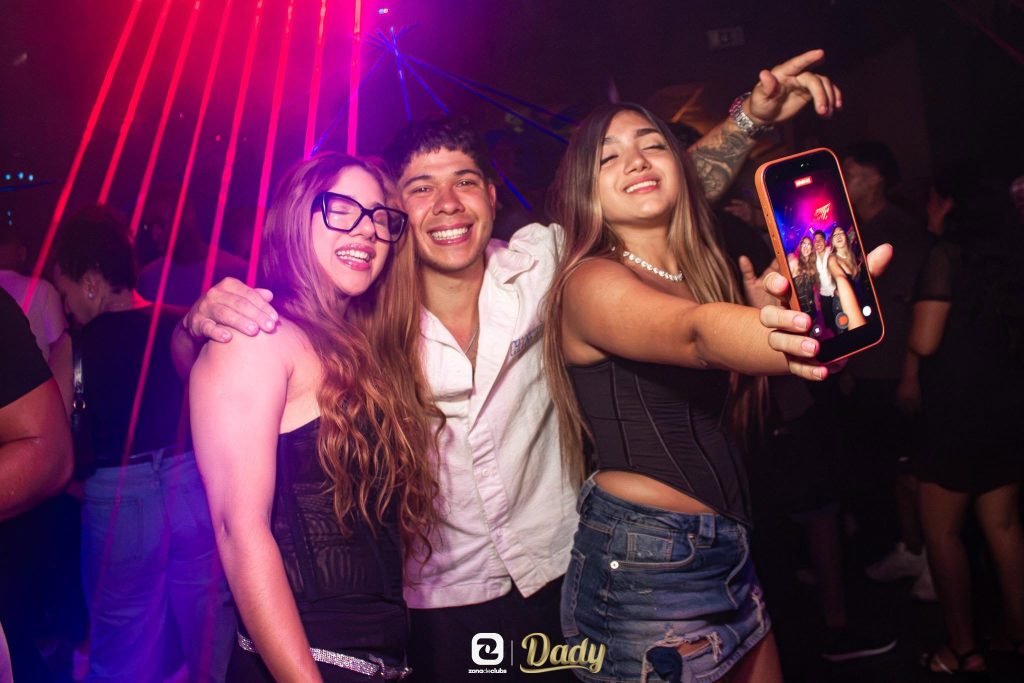 Ambiente de Discoteca Dady