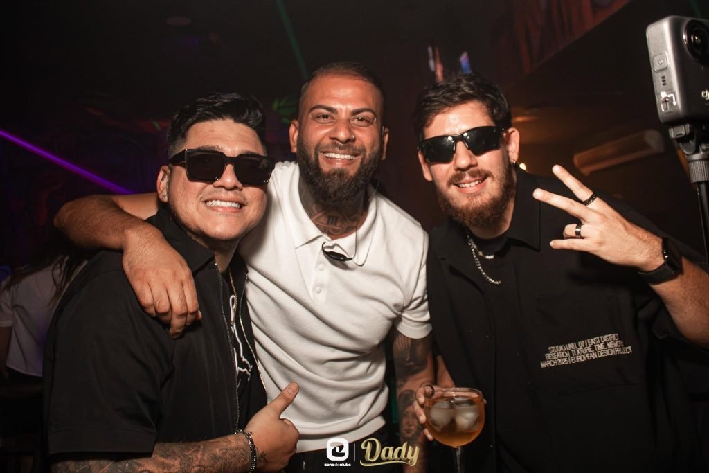 Ambiente de Discoteca Dady
