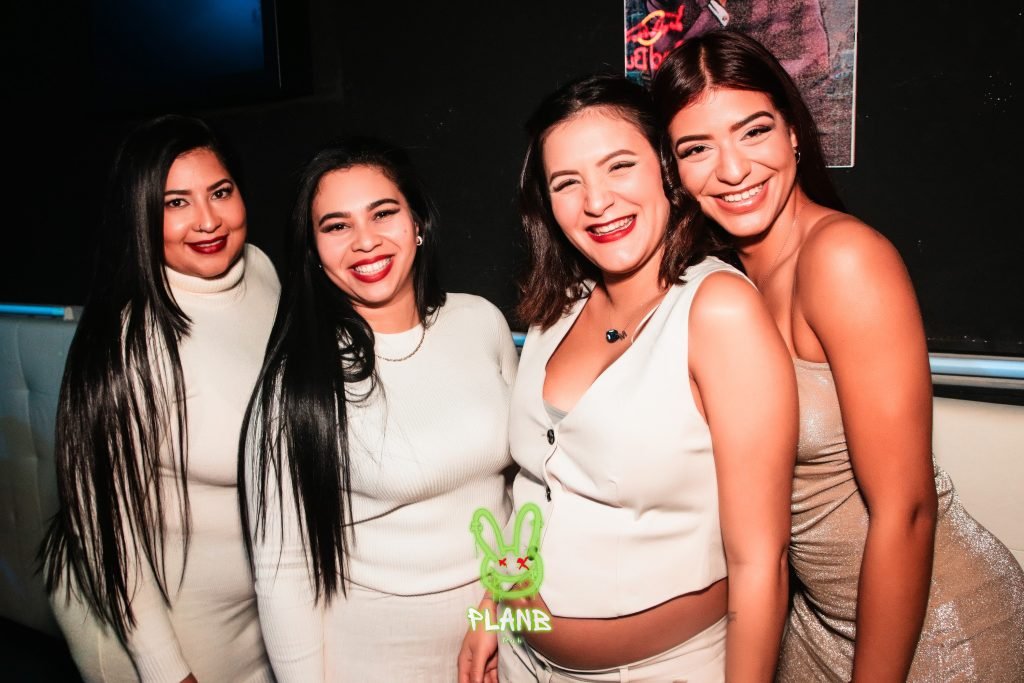 Ambiente de Plan B Pub